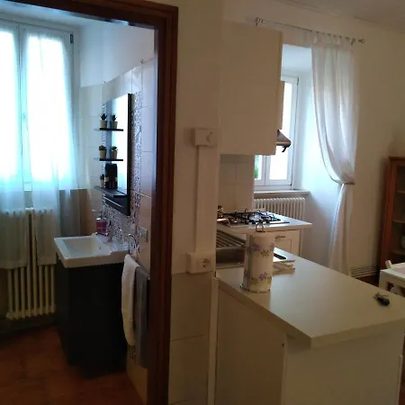 アパート Center, Contrada Del Prato *