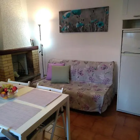 Center, Contrada Del Prato アパート